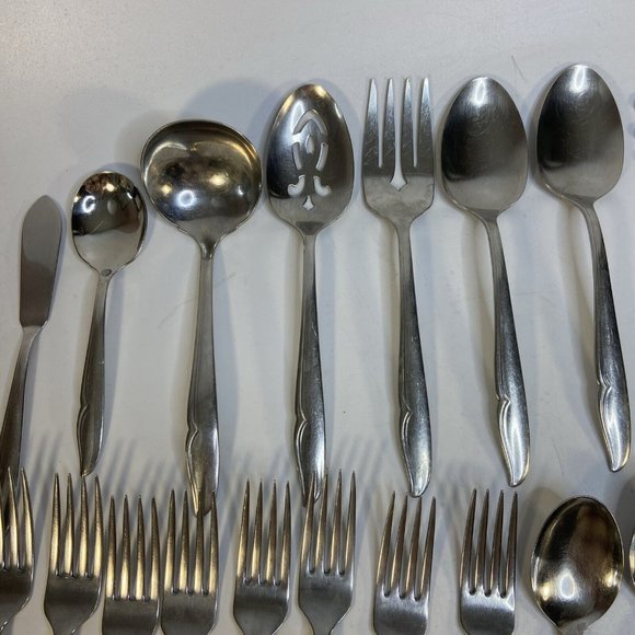 Oneida Oneidacraft Deluxe PROFILE Stainless Flatware 54 pc w Serving pcs Nice - Picture 4 of 13